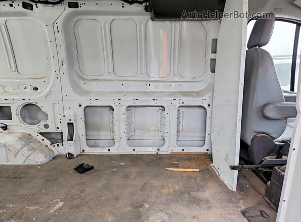 1FTYR1ZMXJKA60488 2018 FORD TRANSIT White Widok wnętrza z tyłu