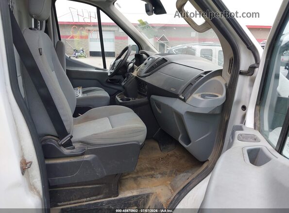 1FTYR2CG2GKA98928 2016 FORD TRANSIT-250 White Front interior view