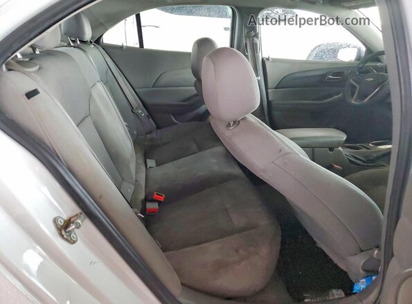 1G11B5SA9GF132322 2016 CHEVROLET MALIBU White Rear seats view