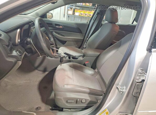 1G11C5SA1GF100607 2016 CHEVROLET MALIBU Silver Вид салону спереду