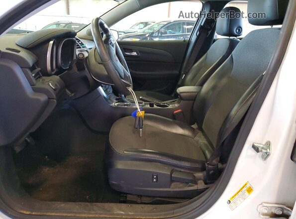 1G11C5SA1GF158247 2016 CHEVROLET MALIBU White Вид салону спереду