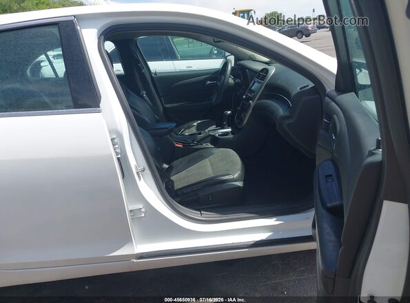 1G11C5SA3GF160226 2016 CHEVROLET MALIBU Белый Вид салона спереди