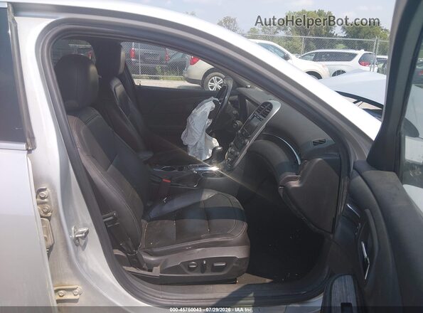1G11E5SA5GF159332 2016 CHEVROLET MALIBU Серебряный Вид салона спереди