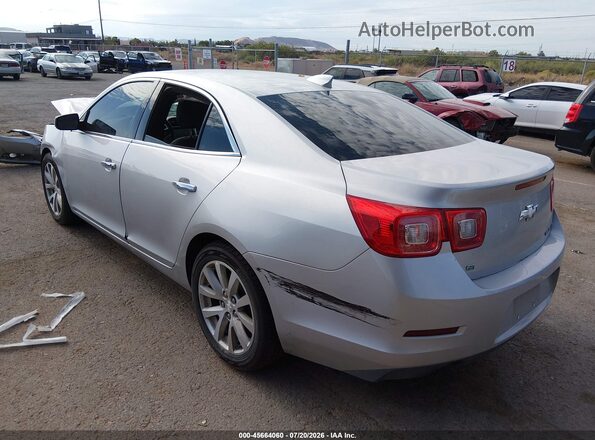 1G11E5SA6GF132401 2016 CHEVROLET MALIBU Серебряный Задняя левая четверть