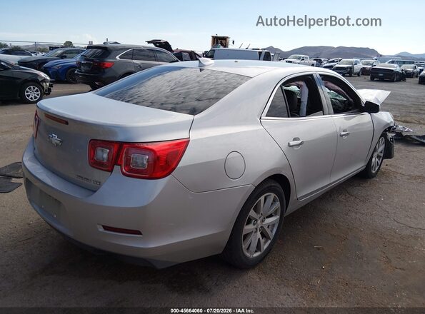 1G11E5SA6GF132401 2016 CHEVROLET MALIBU Серебряный Задняя правая четверть