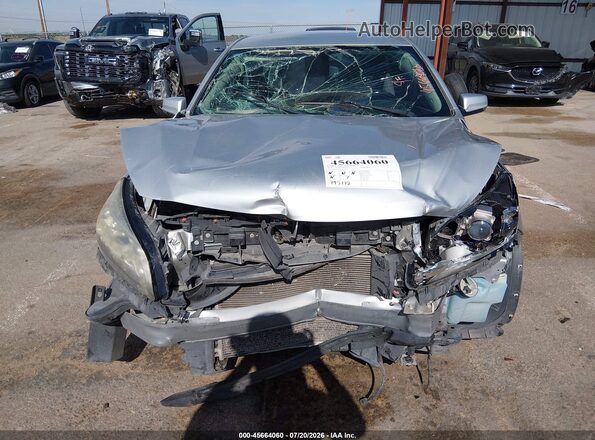1G11E5SA6GF132401 2016 CHEVROLET MALIBU Серебряный Вид спереди