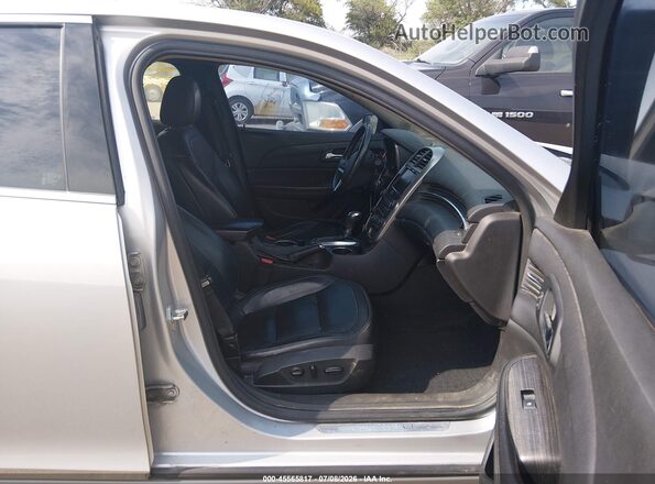 1G11E5SAXGF104925 2016 CHEVROLET MALIBU Silver Front interior view