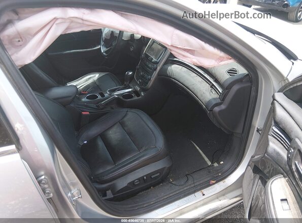 1G11E5SAXGU143123 2016 CHEVROLET MALIBU Silver Widok wnętrza z przodu