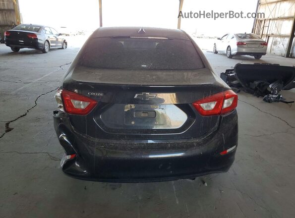 1G1BC5SM0J7198562 2018 CHEVROLET CRUZE Black Widok z tyłu