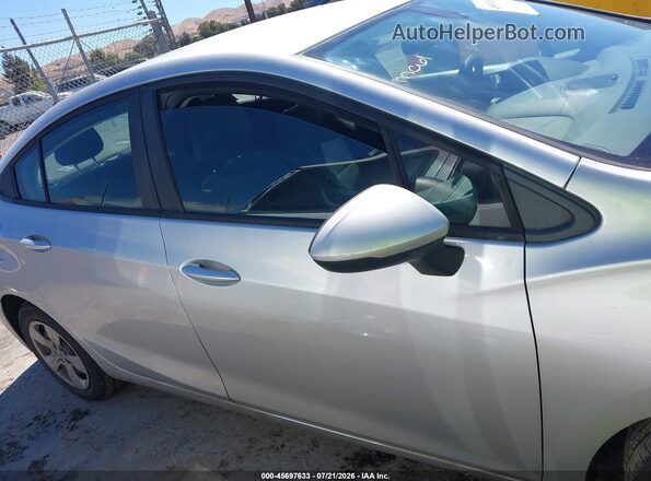 1G1BC5SM2J7105539 2018 CHEVROLET CRUZE Серый Вид задней части салона