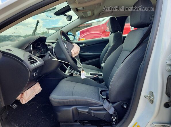 1G1BC5SM2J7173047 2018 CHEVROLET CRUZE Белый Вид салона спереди