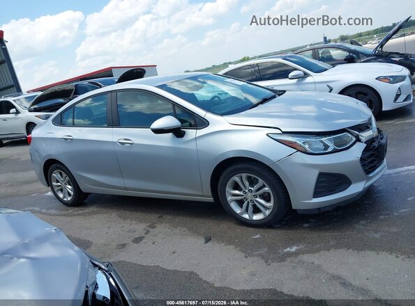 1G1BC5SM2K7102562 2019 CHEVROLET CRUZE Silver Вид задньої частини салону