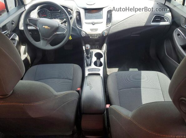 1G1BC5SM3J7140123 2018 CHEVROLET CRUZE Red Dashboard view