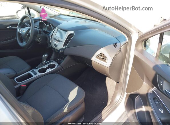 1G1BC5SM3J7209859 2018 CHEVROLET CRUZE Silver Vista interior delantera