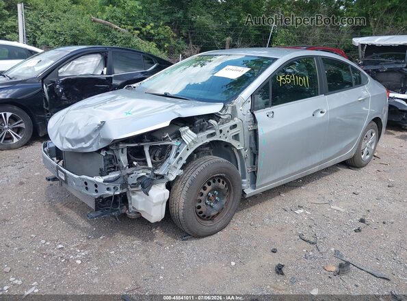 1G1BC5SM5H7213258 2017 CHEVROLET CRUZE Silver Przód lewy