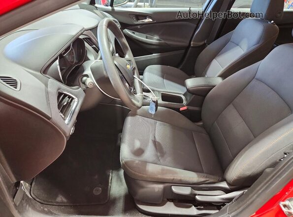 1G1BC5SM5K7122806 2019 CHEVROLET CRUZE Красный Вид салона спереди