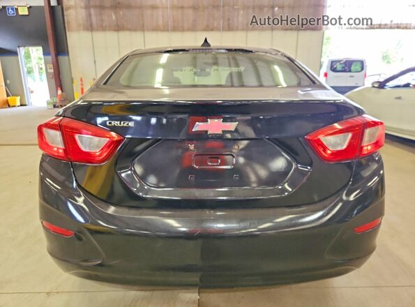 1G1BC5SM7J7105262 2018 CHEVROLET CRUZE Black Rear view