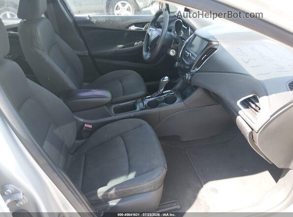 1G1BC5SM8G7281682 2016 CHEVROLET CRUZE Silver Widok wnętrza z przodu