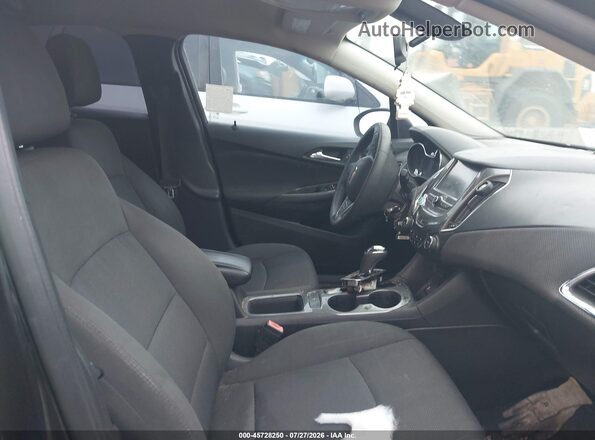 1G1BE5SM2H7112091 2017 CHEVROLET CRUZE Черный Вид салона спереди