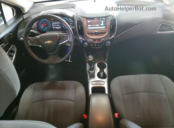 1G1BE5SM2J7169302 2018 CHEVROLET CRUZE Черный Вид панели приборов