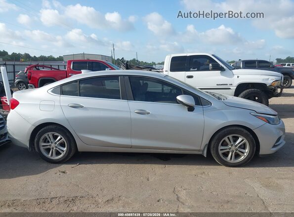 1G1BE5SM3H7170940 2017 CHEVROLET CRUZE Silver უკანა სალონის ხედი