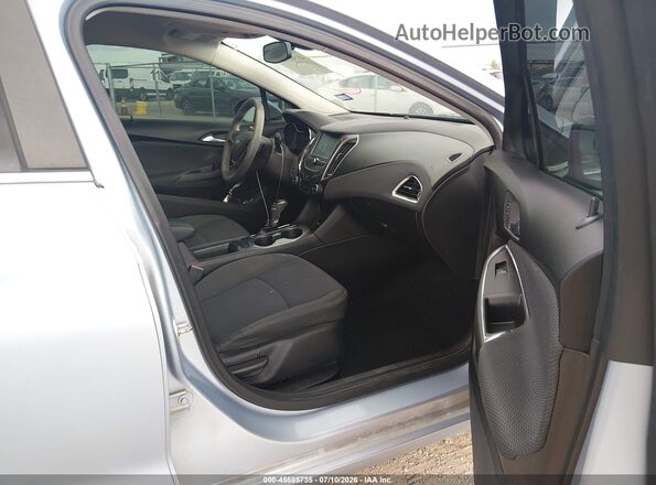 1G1BE5SM4J7143848 2018 CHEVROLET CRUZE Gray Սալոնի դիմացի տեսք