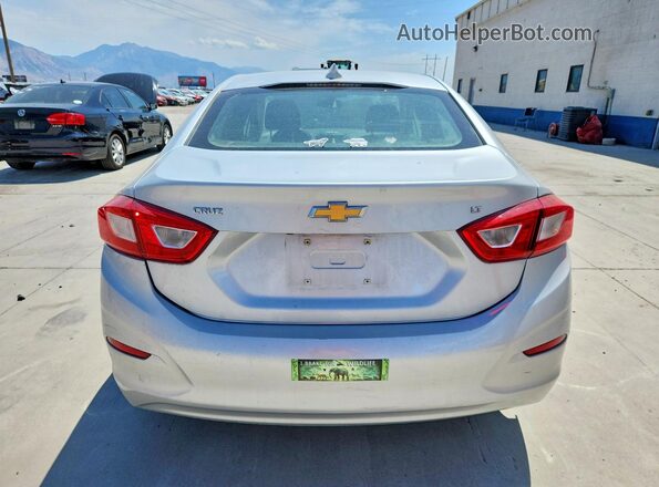 1G1BE5SM5J7238886 2018 CHEVROLET CRUZE Gray Widok z tyłu