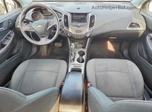 1G1BE5SM6K7124686 2019 CHEVROLET CRUZE White Dashboard view