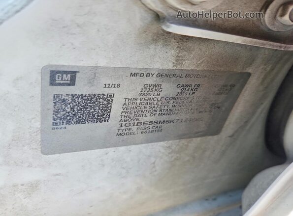 1G1BE5SM6K7124686 2019 CHEVROLET CRUZE White Engine compartment view