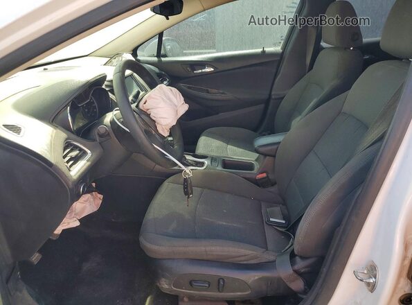 1G1BE5SM8J7107581 2018 CHEVROLET CRUZE White Front interior view