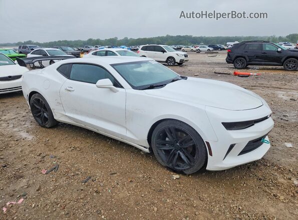 1G1FB1RS2H0156379 2017 CHEVROLET CAMARO Белый Передняя правая четверть