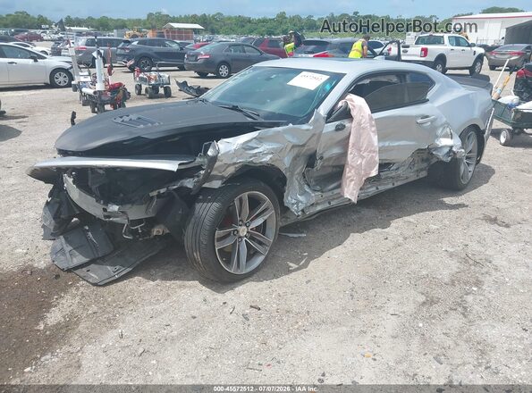 1G1FB1RS4J0119601 2018 CHEVROLET CAMARO Silver Przód lewy