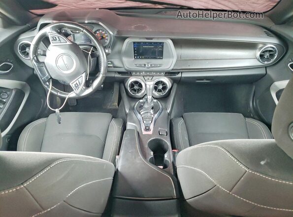 1G1FB3DS1K0109810 2019 CHEVROLET CAMARO Черный Вид панели приборов