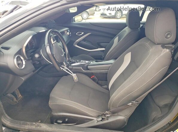 1G1FB3DS1K0109810 2019 CHEVROLET CAMARO Черный Вид салона спереди