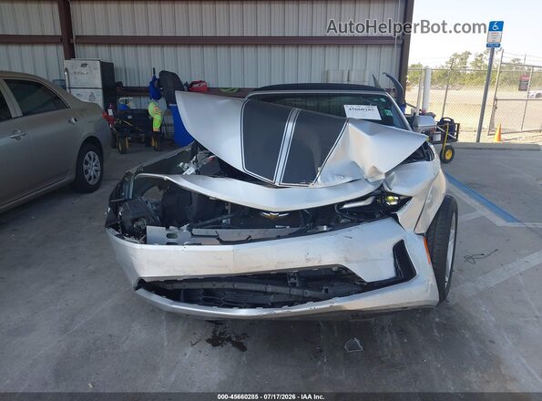 1G1FB3DS3K0111896 2019 CHEVROLET CAMARO Серебряный Вид щитка приборов