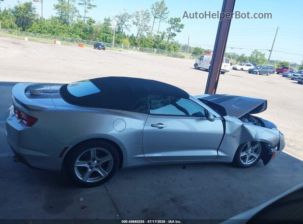 1G1FB3DS3K0111896 2019 CHEVROLET CAMARO Серебряный Вид задней части салона