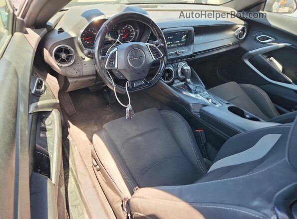 1G1FB3DSXH0197300 2017 CHEVROLET CAMARO Черный Вид панели приборов