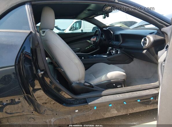 1G1FB3DX0L0102120 2020 CHEVROLET CAMARO Черный Вид салона спереди