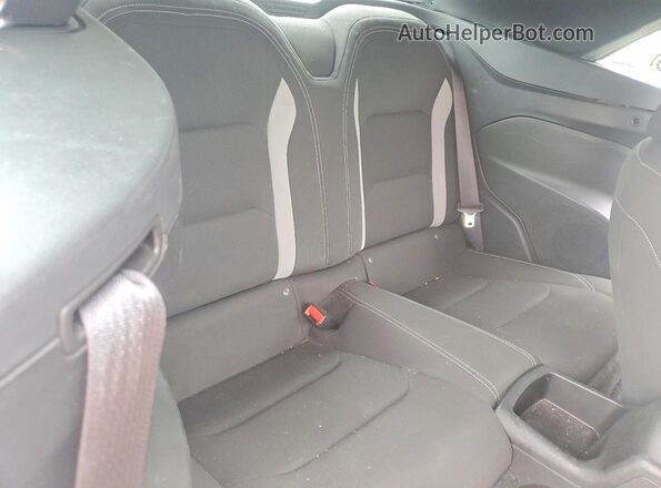 1G1FB3DX3P0133710 2023 CHEVROLET CAMARO White Հետևի նստատեղերի տեսք