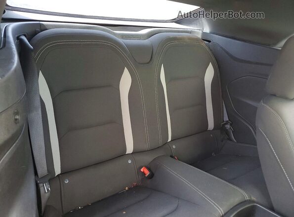 1G1FB3DX9J0112271 2018 CHEVROLET CAMARO Silver Հետևի նստատեղերի տեսք