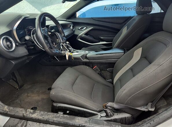 1G1FB3DX9J0112271 2018 CHEVROLET CAMARO Silver Սալոնի դիմացի տեսք