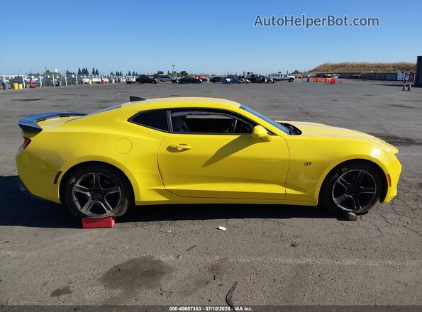 1G1FC1RS3G0140719 2016 CHEVROLET CAMARO Желтый Вид задней части салона