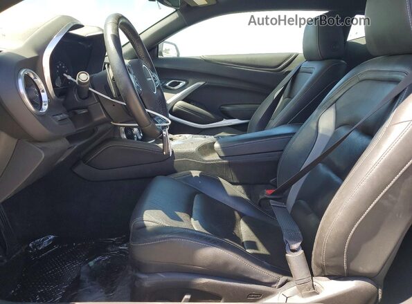 1G1FD1RS1H0199024 2017 CHEVROLET CAMARO White Front interior view