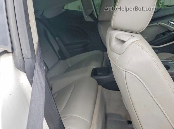 1G1FD1RS7J0119912 2018 CHEVROLET CAMARO White Vista de los asientos traseros