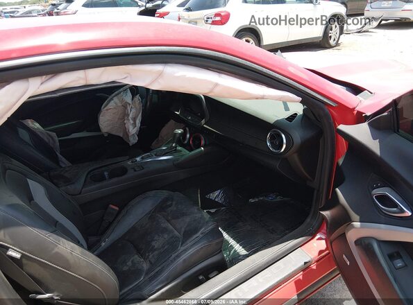 1G1FD1RX9M0104103 2021 CHEVROLET CAMARO Red Widok wnętrza z przodu