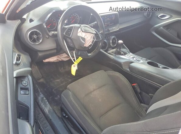 1G1FE1R70P0115850 2023 CHEVROLET CAMARO Orange Вид панелі приладів