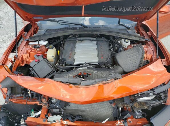 1G1FE1R70R0119304 2024 CHEVROLET CAMARO Orange Widok wnętrza z tyłu