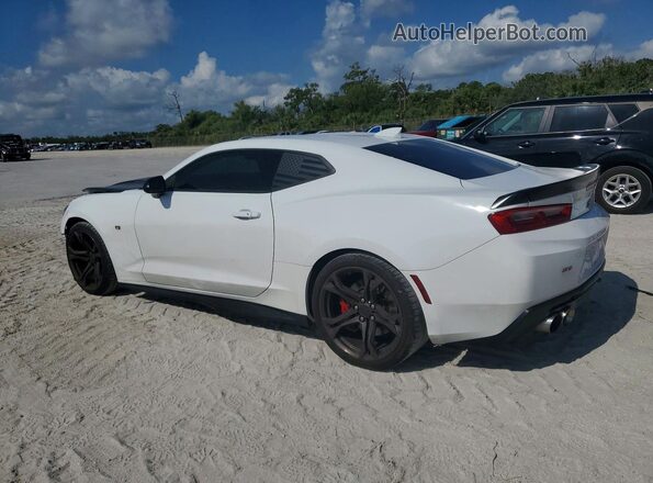 1G1FE1R72H0178076 2017 CHEVROLET CAMARO White Tył lewy