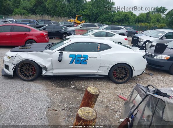1G1FE1R76H0215050 2017 CHEVROLET CAMARO White 