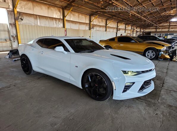 1G1FF1R71G0149065 2016 CHEVROLET CAMARO Белый Передняя правая четверть